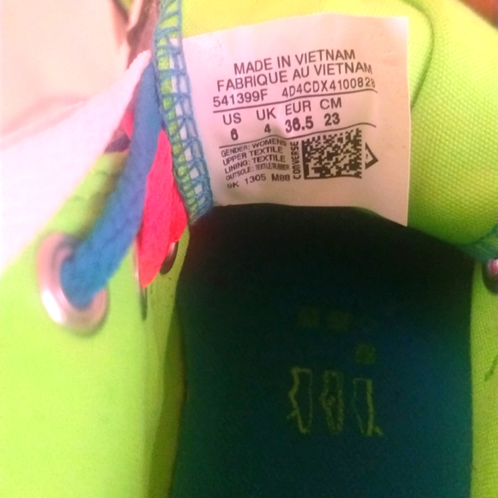 Converse - Picture 4 of 4